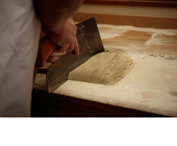 旨さの秘密1 包丁(切る作業)